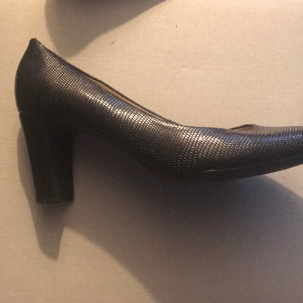 Nurture Black Heels Size 9